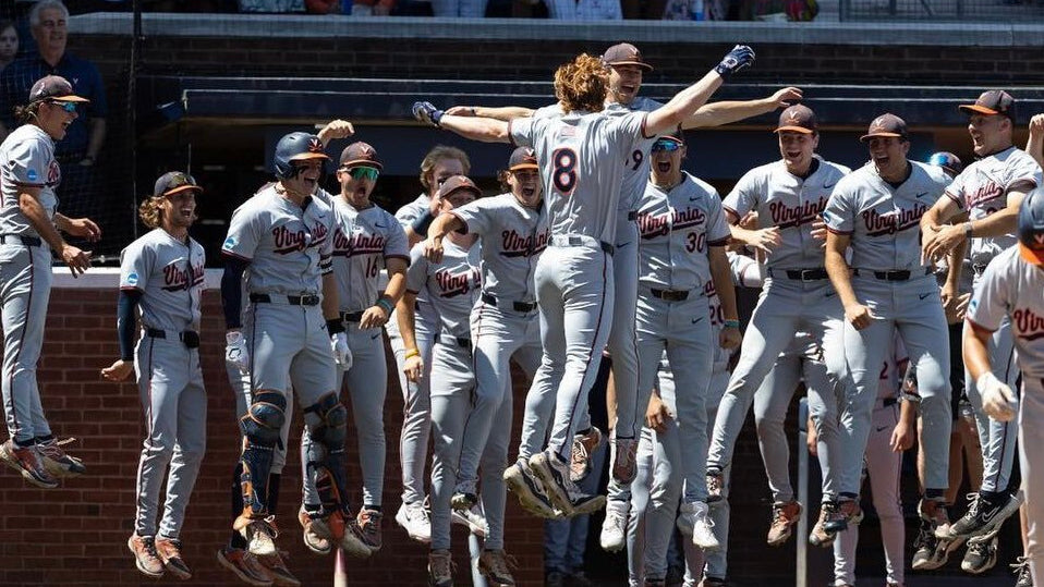 OmaHoos Back in College World Series